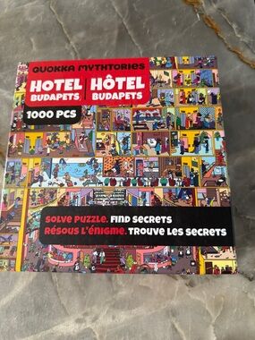 Hotel Budapets 1000-Piece Puzzle - Red Accent